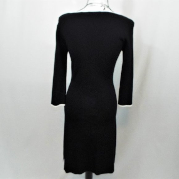 BCBGMaxAzria Black and White V-Neck Ribbed Knit Sweater Dress Size Small - Picture 4 of 10